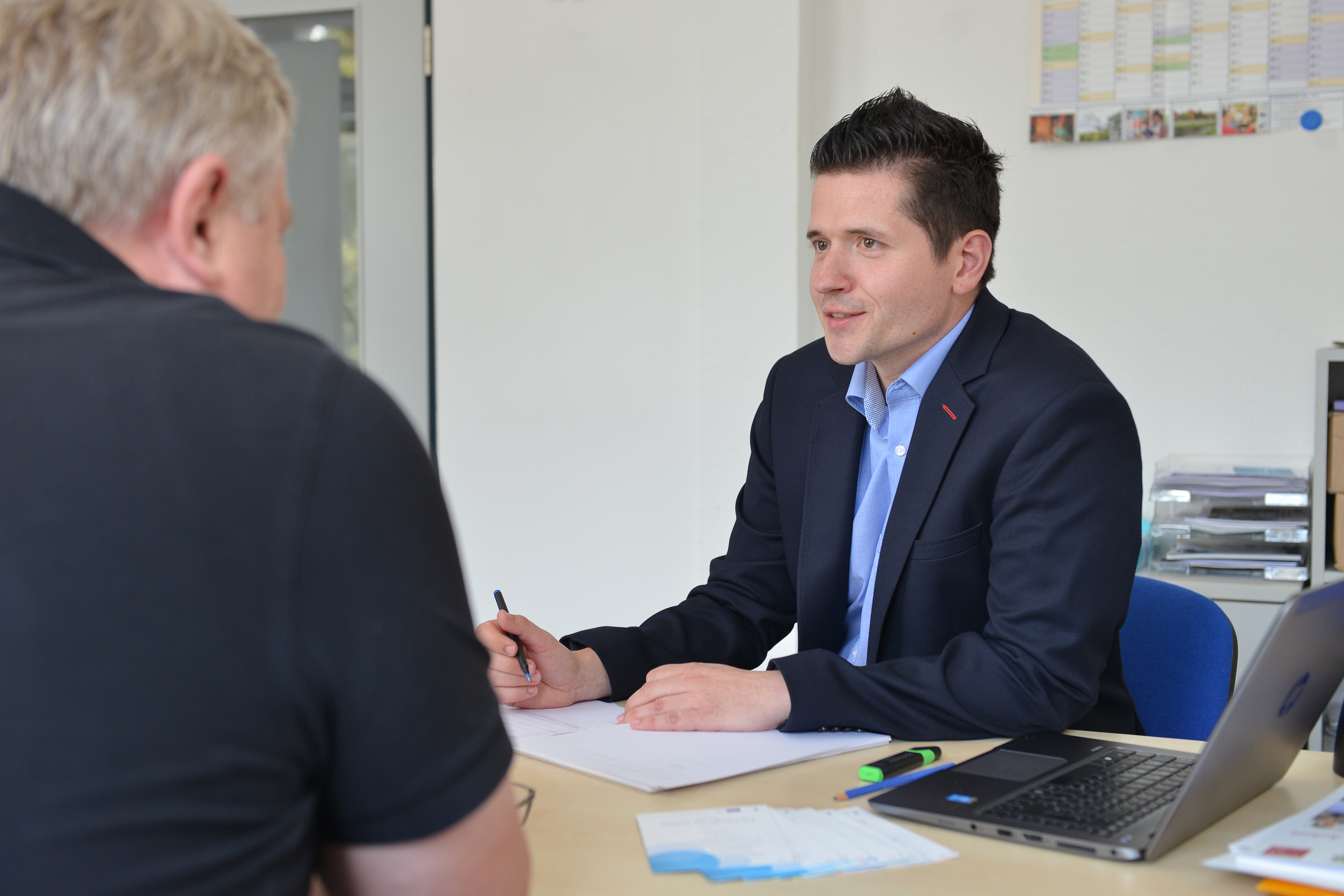 Beratungsgespräch Fachkräfte Beratungsgespräch Fachkräfte (Foto: Fachkraft im Fokus, Fotograf: Markus Scholz)